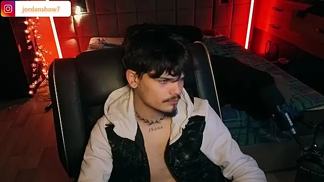 JordanShow webcam