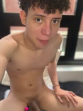 yoursexyjose - Yoursexyjose's free webcam - UK Sex Cams