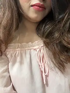 Webcam Model (riya_sharma11)  is live.Free join now!