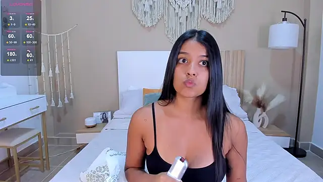 Camila_Bustamante webcam