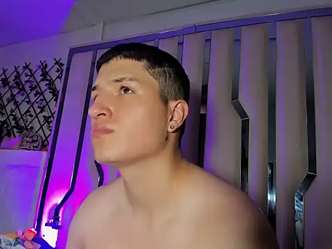 ANLLELOAndANGELA webcam