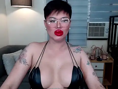 AlluringKianna webcam