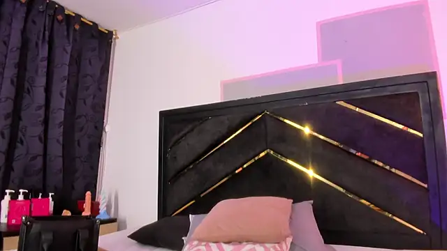 april_jones05 webcam