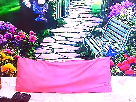 IndianPretty14u2Luv webcam