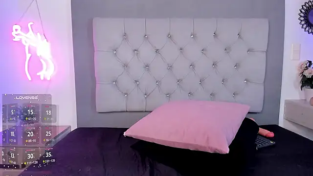 julietha_Vega webcam