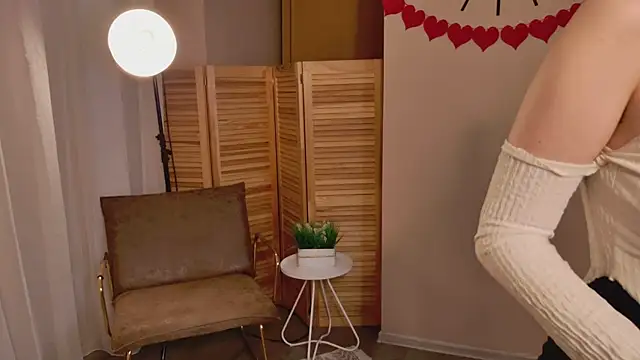 Tomie_Kawakami webcam