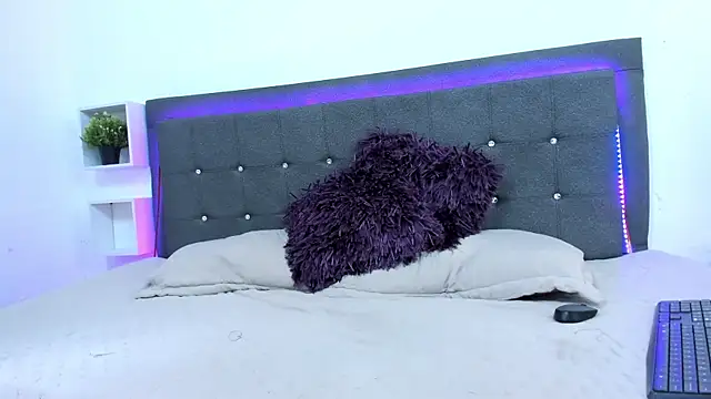 NatashaDiamond webcam