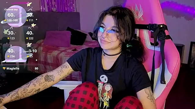 larah_uwu webcam