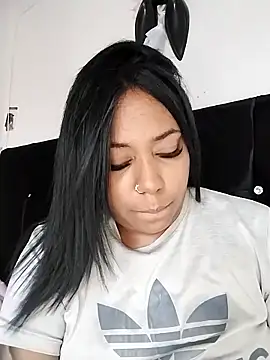 emma_purple_ live sex cam