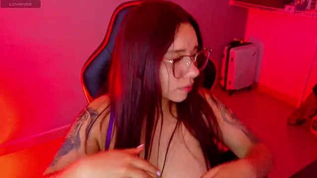 samantha_tattu webcam