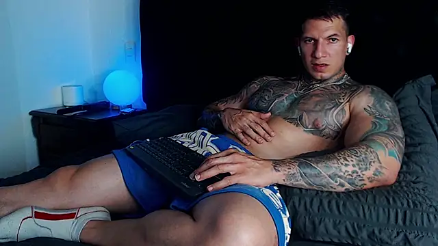 Shane_Clay webcam