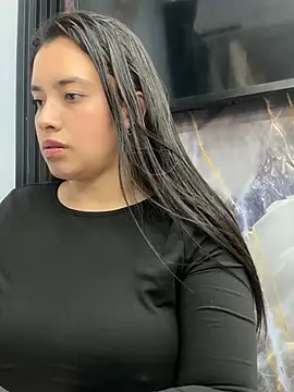 Miss_Bella_Flame webcam