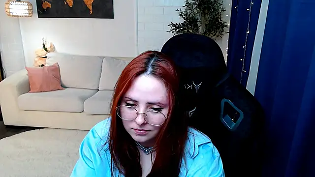 Hennessy_bunny webcam