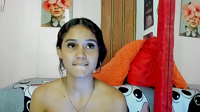 MarianaManzur webcam