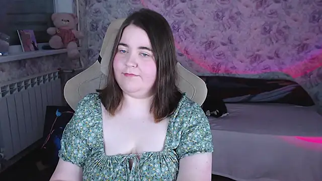 Estelle_Hicks webcam