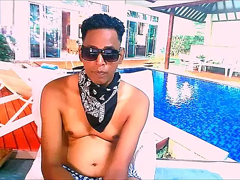 IndianHunk01 webcam