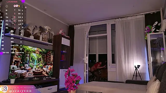 LeaLyenn webcam
