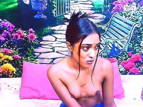 IndianPretty14u2Luv webcam