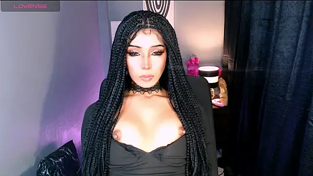 xUrGoddess_islaCumsAlotx webcam