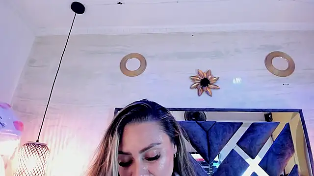 annie_vega17_ webcam