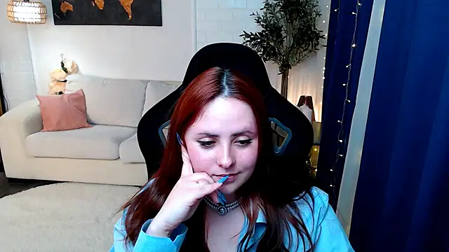 Hennessy_bunny webcam