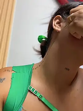 Kaily_Sweet16 webcam