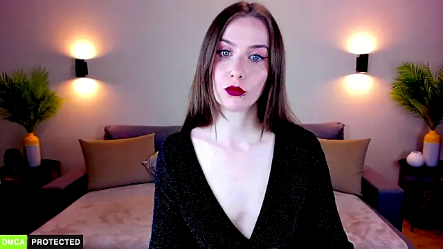 TheWoman__ webcam