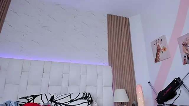 isabella_whiithe webcam