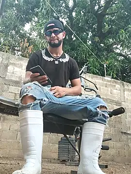 PIGHIGHDIRTY_p0 webcam