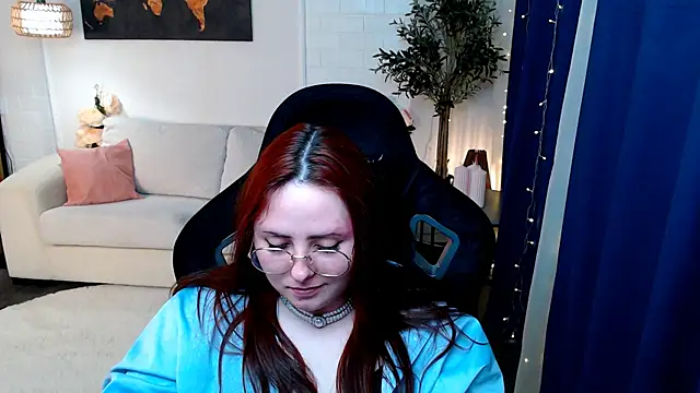 Hennessy_bunny webcam