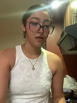 LilithMonette webcam