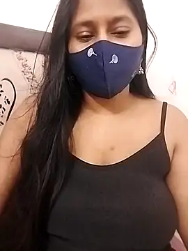 Shy_Peehu webcam