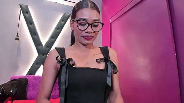 AtheneaBrownn webcam