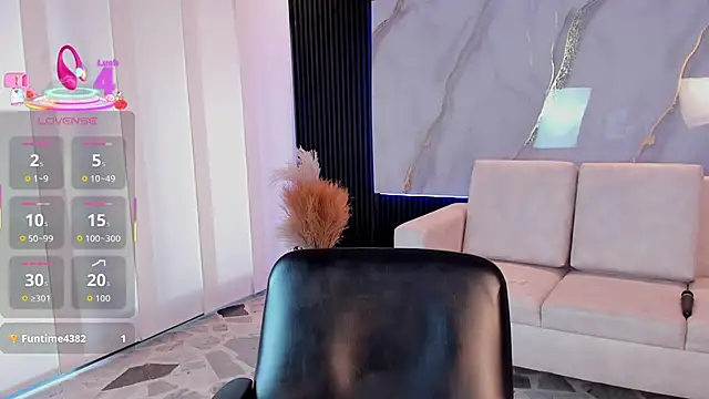 Saara_Corraless webcam