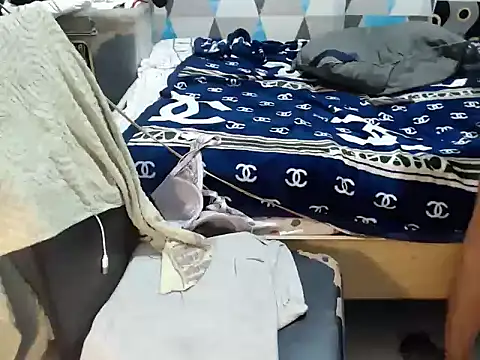 Savannah_Cock webcam