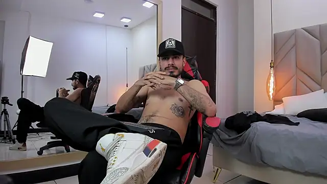 MatthewCullen webcam