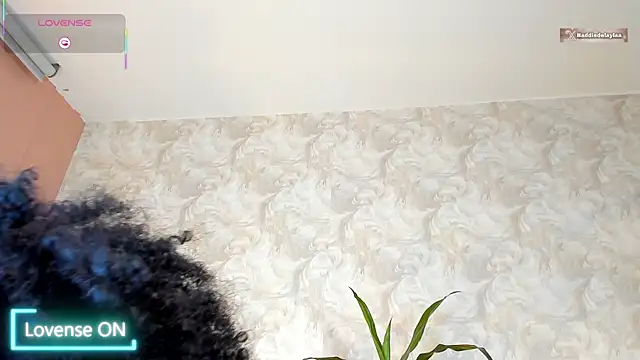 baddie_delaylaa webcam