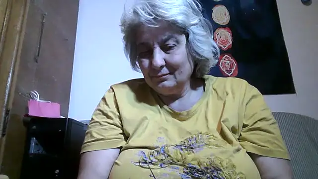 ExquisiteMature webcam