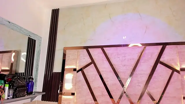 Athenea_Mills webcam