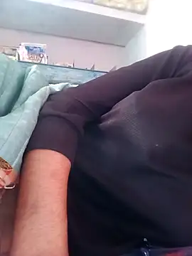 SpicyRoshni webcam