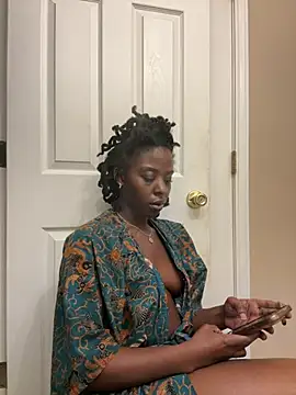 choclatepeaach webcam