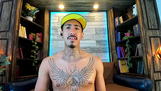 Donovan_Desmond webcam