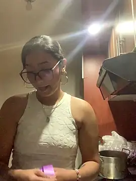 LilithMonette webcam