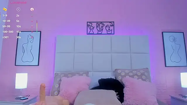 charlotte_kisss webcam