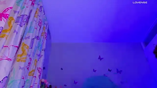 NicolleTaylor webcam