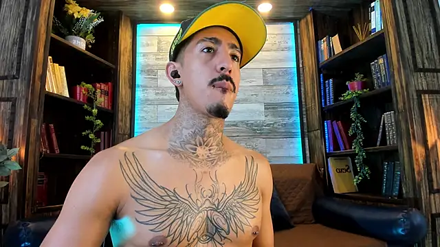 Donovan_Desmond webcam