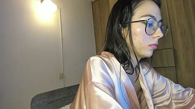 horny_adiction webcam