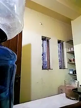 LoveLy-Soneya webcam