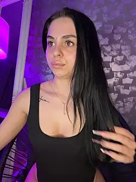 Olivia_Noor webcam