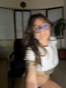 Tallulah_Kinky webcam